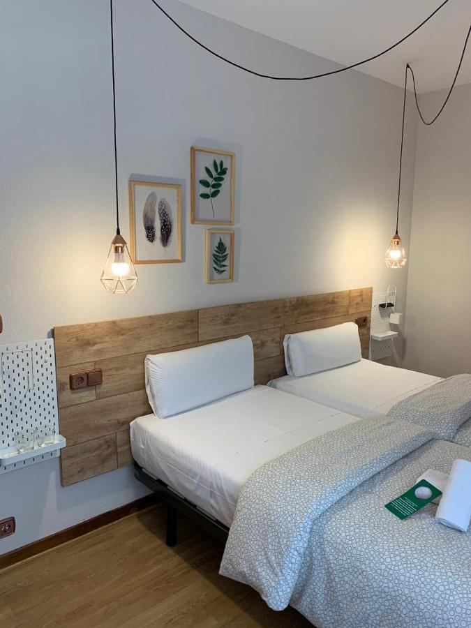 Alojamientos Estela Pamplona Ngoại thất bức ảnh